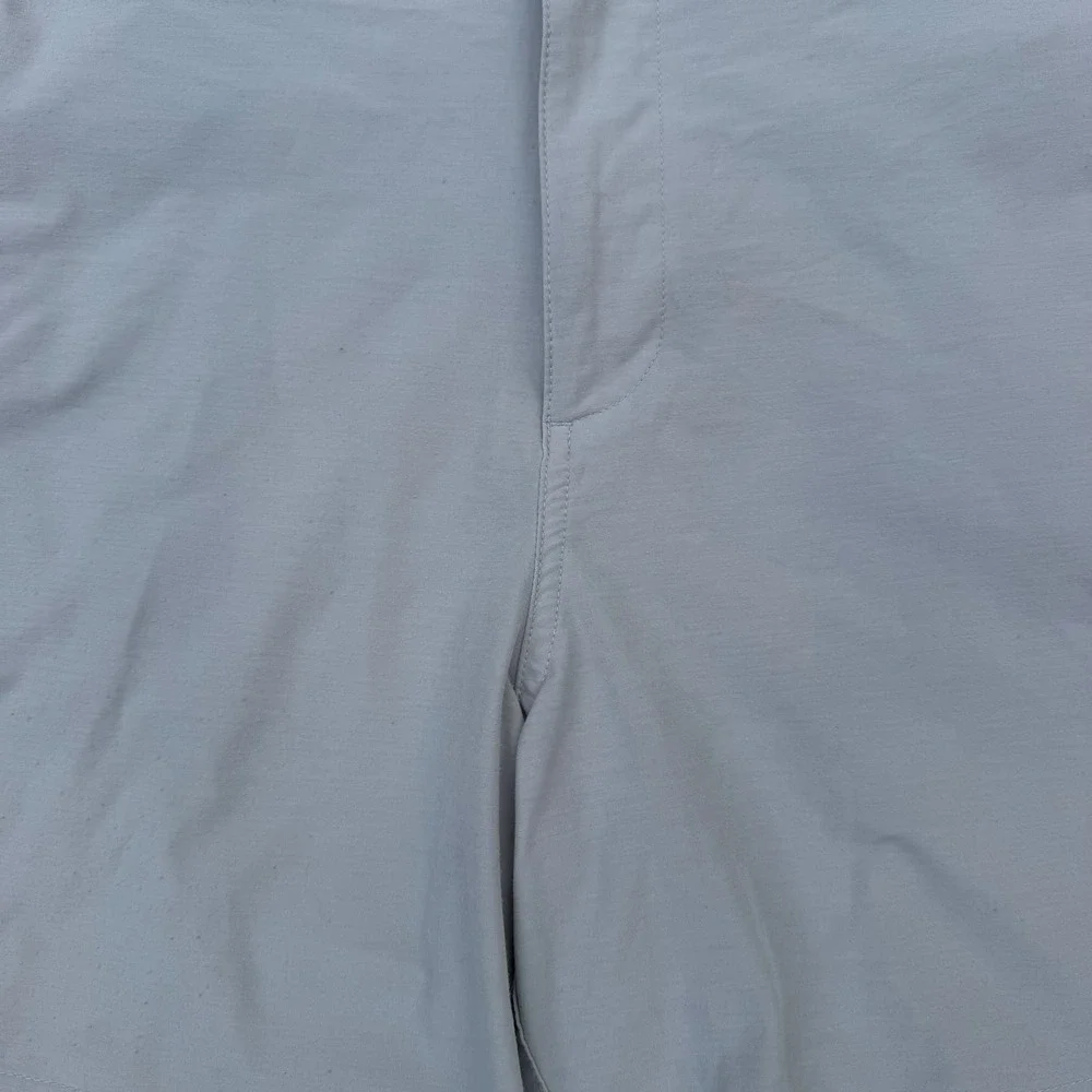 Faherty All Day Shorts Mens 33 Light Gray Hybrid 7 Inseam Stretch Casual Beach